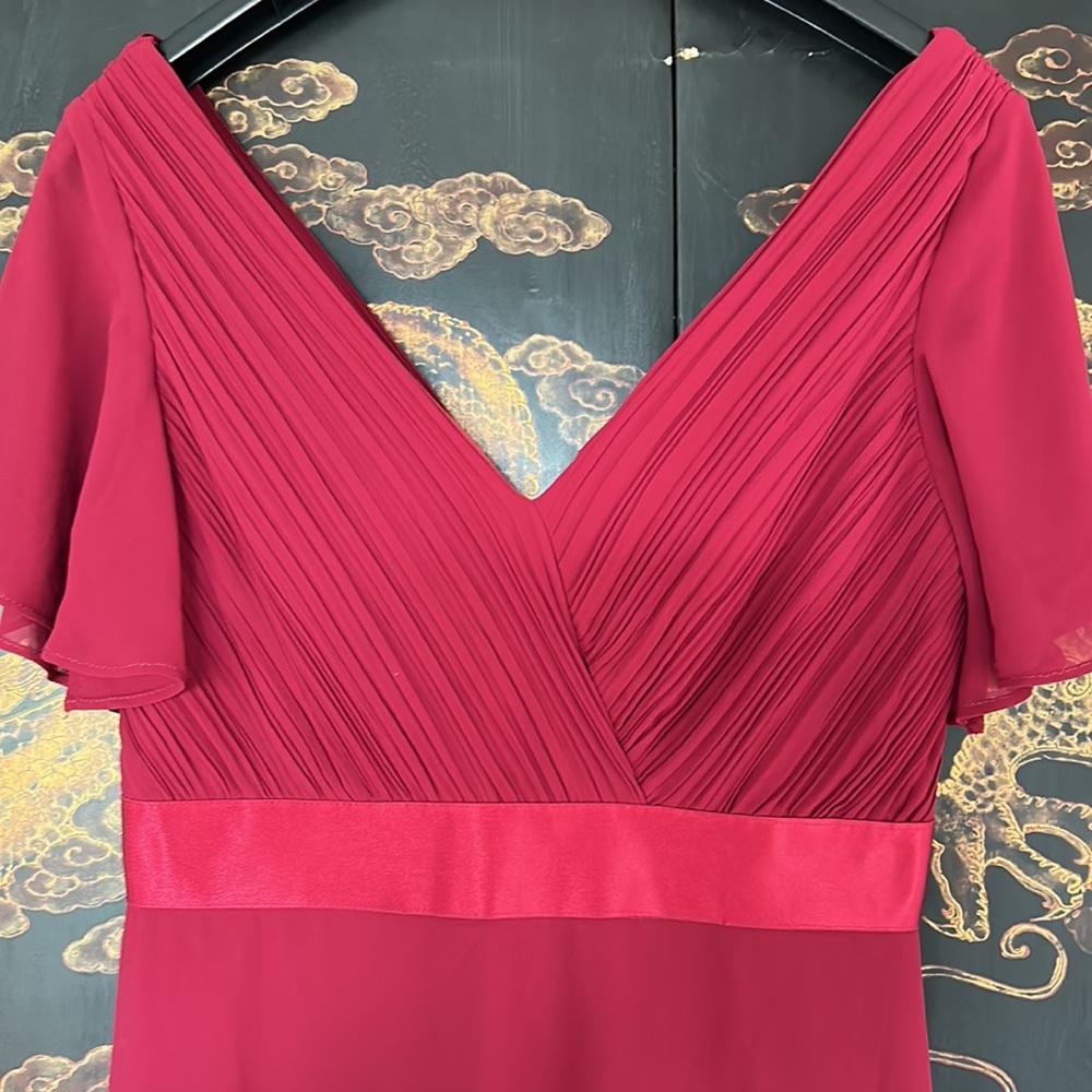 NWT Ever Pretty Flattering Burgundy gown formal 8-10 - Picture 10 of 13